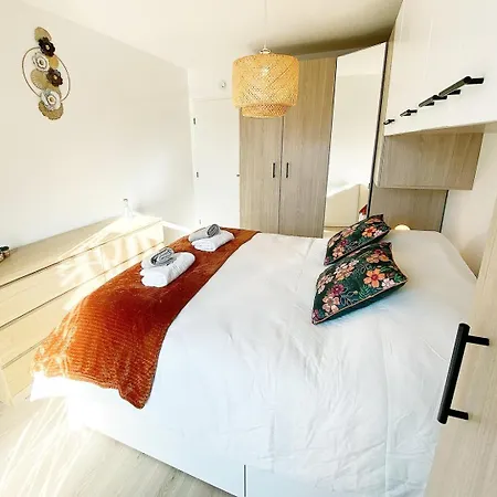 Guest house Chez Pablo, Maison Avec Jardin Et Parking Prive Reims