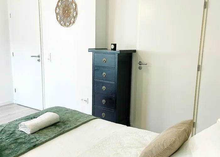 Gasthuis Chez Pablo, Maison Avec Jardin Et Parking Prive Reims